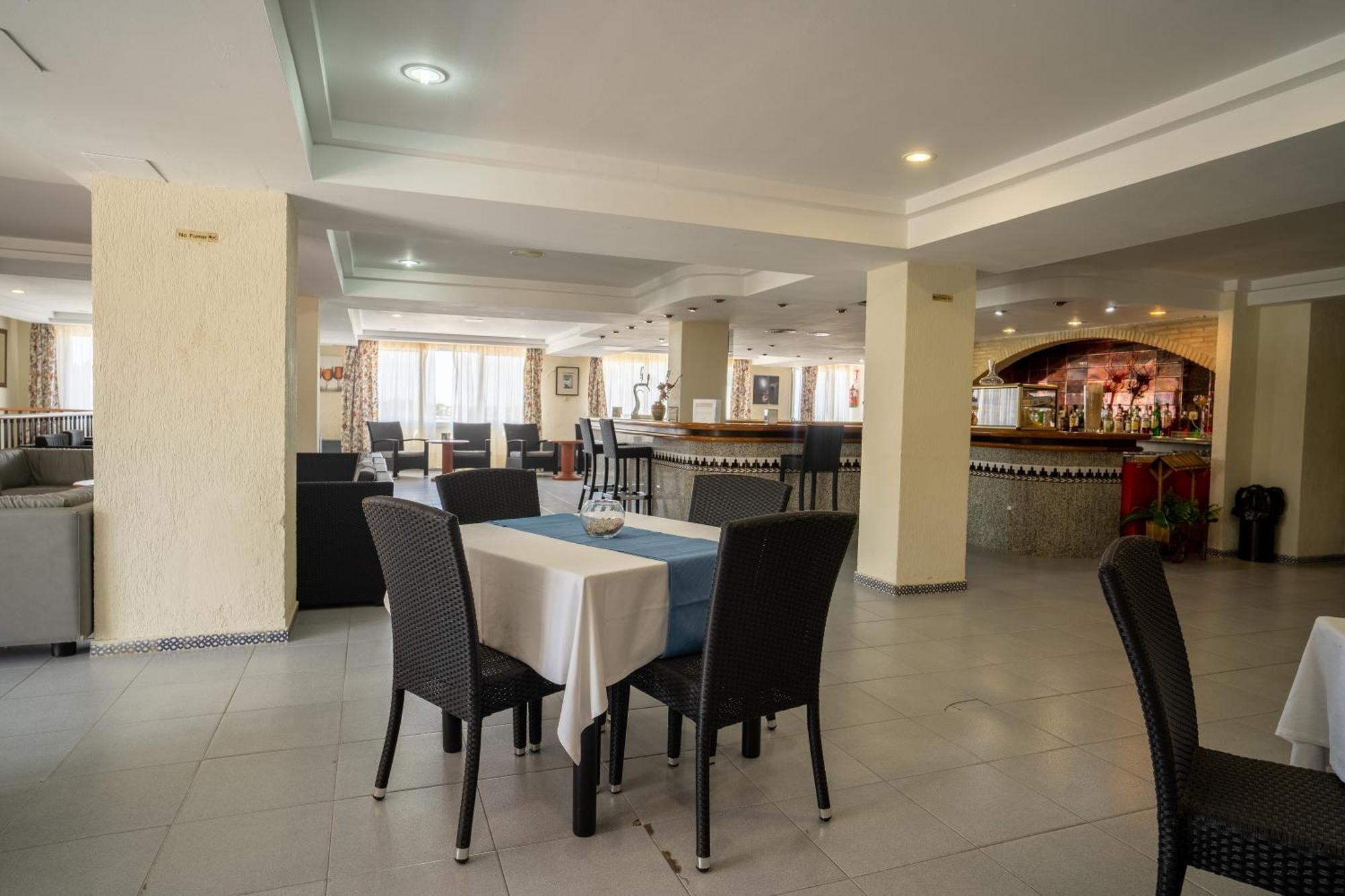 Hotel Balneario De Chiclana Чиклана де ла Фронтера Екстериор снимка